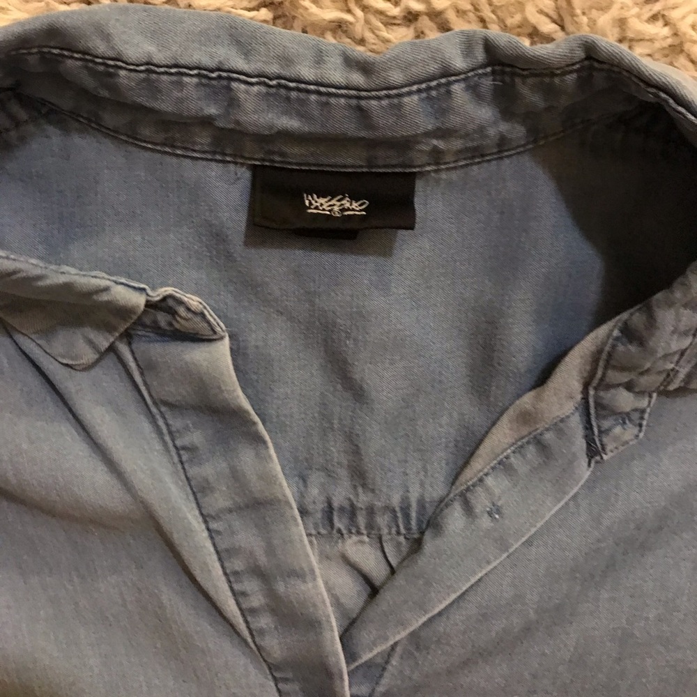 Blue button down - Picture 2 of 4